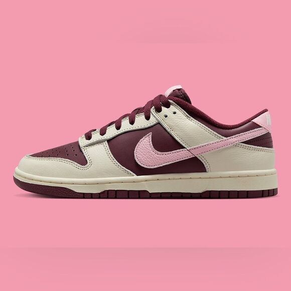 Athletic_Shoes